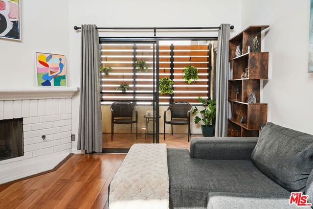 1250 Amherst Avenue 302, Los Angeles, CA 90025 — photo 10 of 26
