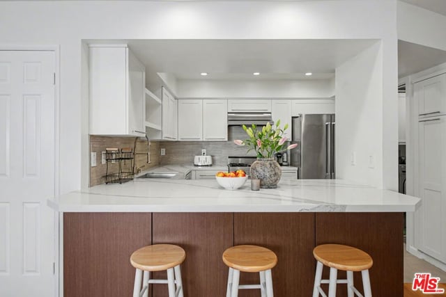1250 Amherst Avenue 302, Los Angeles, CA 90025 — photo 11 of 26