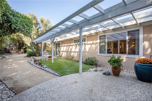 19260 Calahan Street, Northridge, CA 91324 — photo 17 of 18