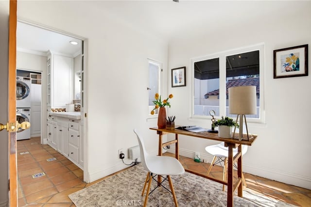 1304 Carmen Drive, Glendale, CA 91207 — photo 15 of 40