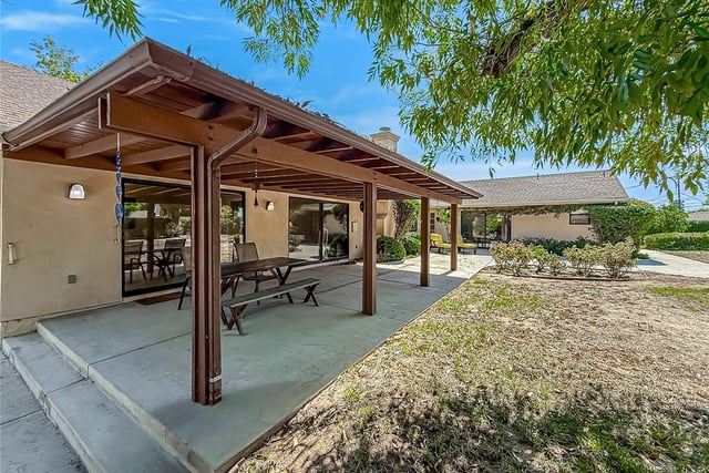 9525 Encino, Northridge, CA 91325 — photo 47 of 60