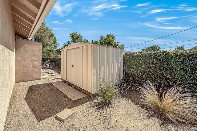 9525 Encino, Northridge, CA 91325 — photo 53 of 60