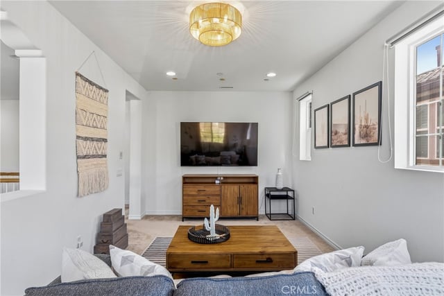 13365 Los Olivos, Sylmar, CA 91342 — photo 18 of 38