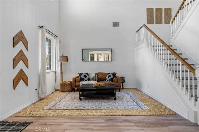 13365 Los Olivos, Sylmar, CA 91342 — photo 3 of 38