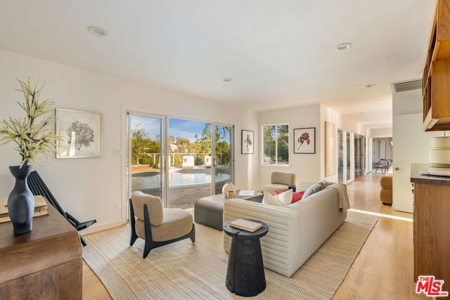600 Hanley Place, Los Angeles, CA 90049 — photo 10 of 31