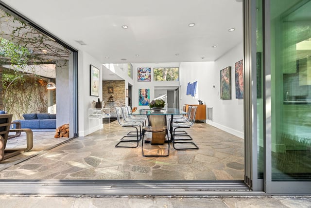 11927 Ashdale Lane, Studio City, CA 91604 — photo 9 of 27
