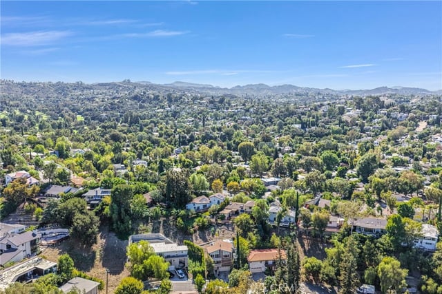 5217 Marmol, Woodland Hills, CA 91364 — photo 33 of 38