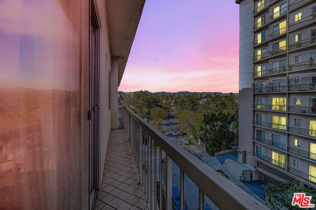 10751 Wilshire Boulevard 801, Los Angeles, CA 90024 — photo 9 of 15