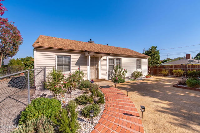 9520 Lemona Avenue, North Hills, CA 91343 — photo 3 of 49
