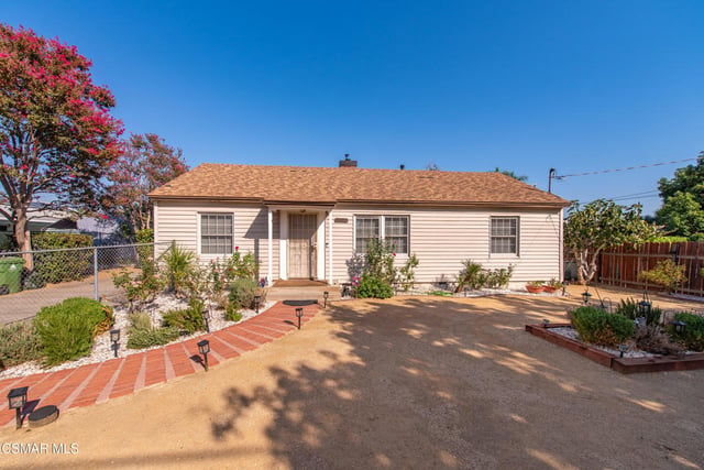 9520 Lemona Avenue, North Hills, CA 91343 — photo 4 of 49