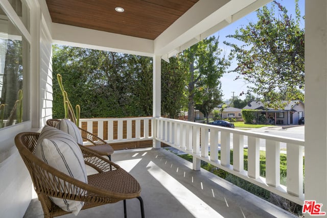 2423 Ridgeview Avenue, Los Angeles, CA 90041 — photo 4 of 30