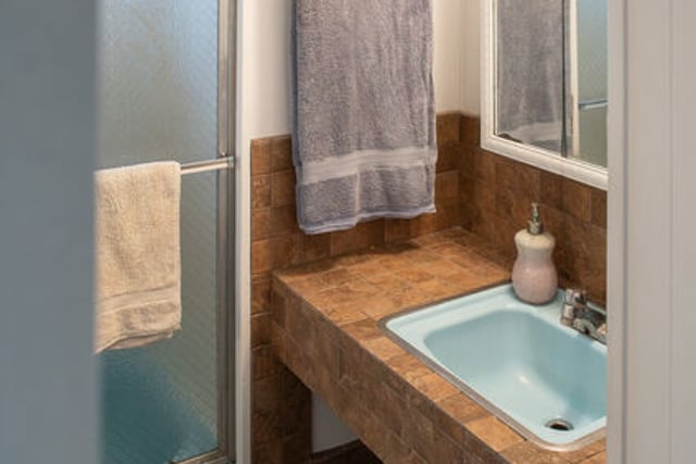 4071 Grandview Boulevard 2, Los Angeles, CA 90066 — photo 7 of 12