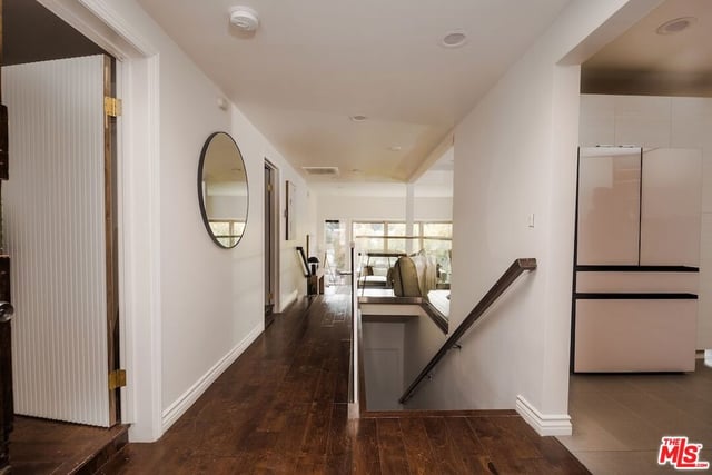 5211 Baza Avenue, Woodland Hills, CA 91364 — photo 11 of 58