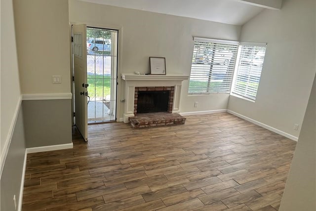 113 Surrey, Fillmore, CA 93015 — photo 3 of 19