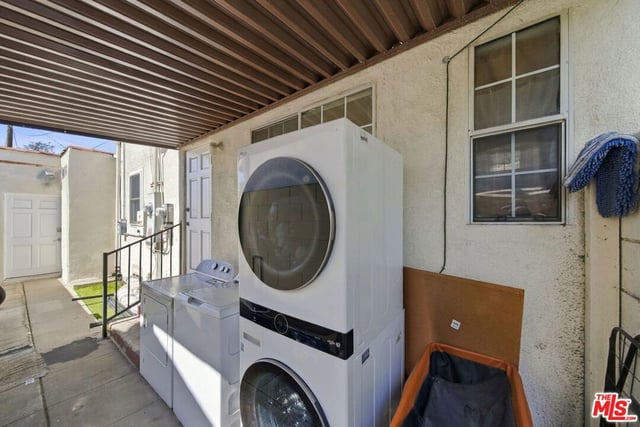 1245 N Orchard Drive, Burbank, CA 91506 — photo 23 of 54