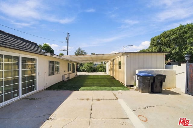 1245 N Orchard Drive, Burbank, CA 91506 — photo 25 of 54