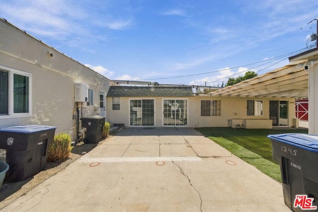 1245 N Orchard Drive, Burbank, CA 91506 — photo 27 of 54