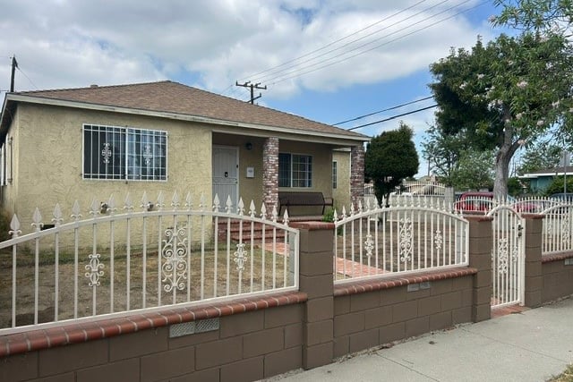 1301 S Castlegate, Compton, CA 90221 — photo 5 of 59