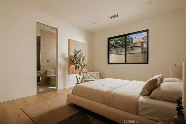 6035 Simpson Avenue, North Hollywood, CA 91606 — photo 18 of 29
