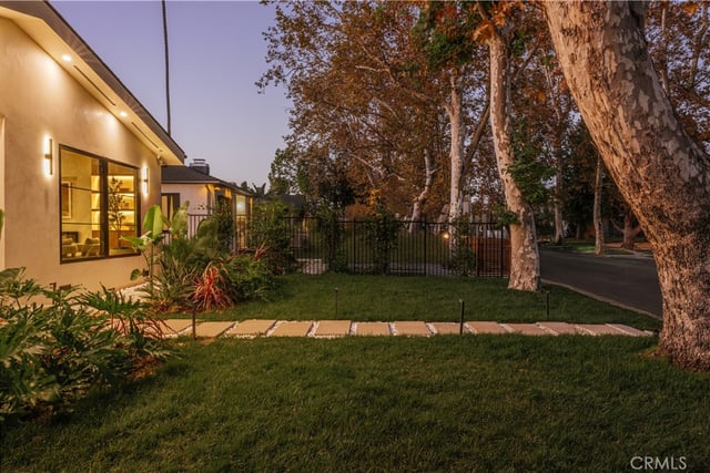 6035 Simpson Avenue, North Hollywood, CA 91606 — photo 27 of 29