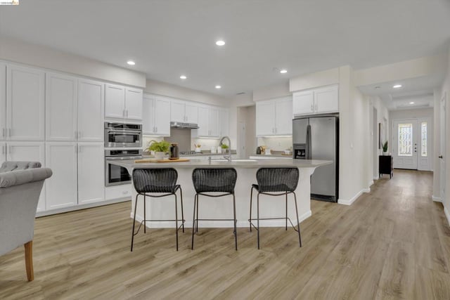 2571 Wakefield Ct, Brentwood, CA 94513 — photo 10 of 32