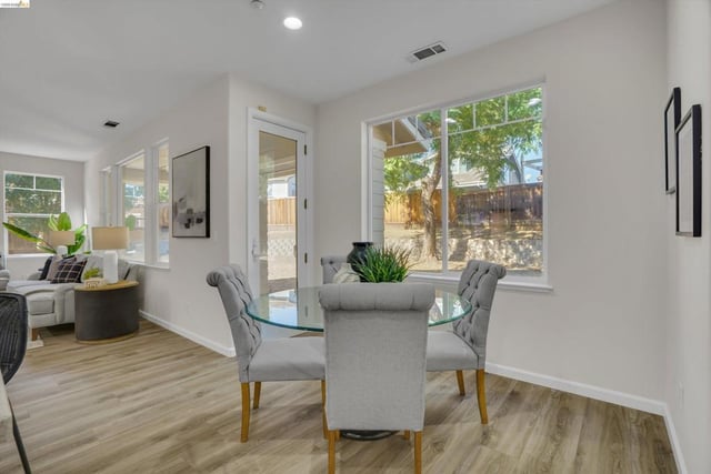 2571 Wakefield Ct, Brentwood, CA 94513 — photo 11 of 32