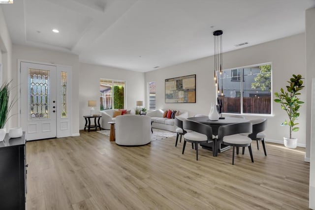 2571 Wakefield Ct, Brentwood, CA 94513 — photo 5 of 32