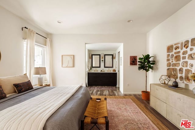 11820 Mayfield Avenue 105, Los Angeles, CA 90049 — photo 35 of 56
