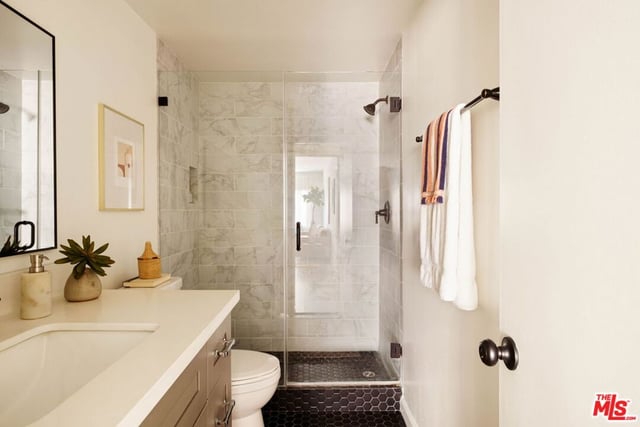 11820 Mayfield Avenue 105, Los Angeles, CA 90049 — photo 42 of 56