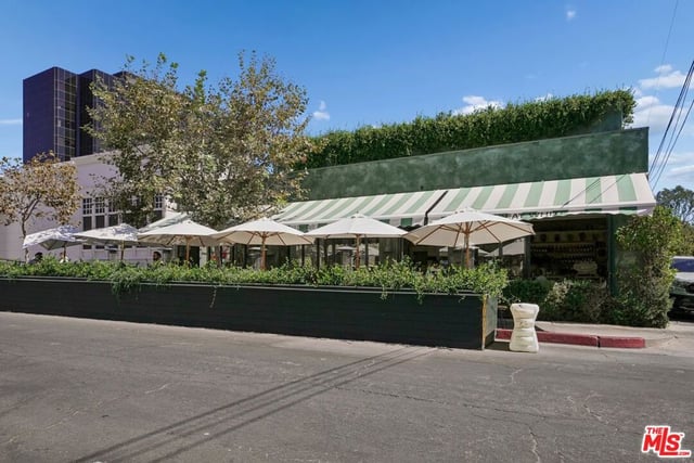 11820 Mayfield Avenue 105, Los Angeles, CA 90049 — photo 48 of 56
