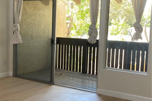 18350 Hatteras 224, Tarzana, CA 91356 — photo 16 of 26