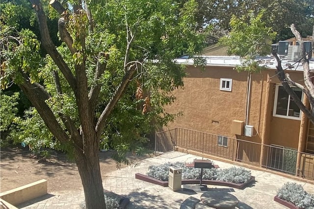18350 Hatteras 224, Tarzana, CA 91356 — photo 19 of 26