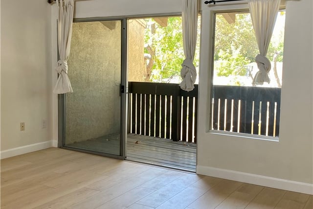 18350 Hatteras 224, Tarzana, CA 91356 — photo 3 of 26
