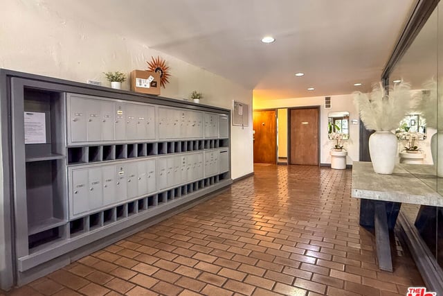 1215 N Olive Drive 306, West Hollywood, CA 90069 — photo 24 of 28