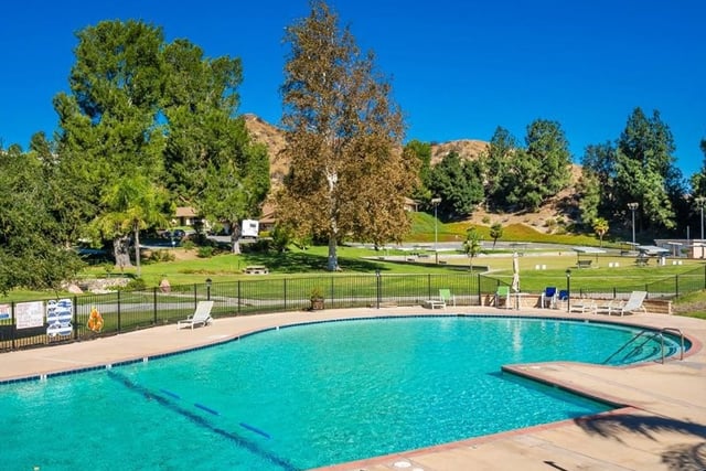 19155 Avenue Of The Oaks, Newhall, CA 91321 — photo 19 of 25