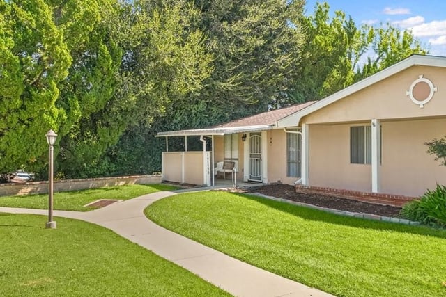 19155 Avenue Of The Oaks, Newhall, CA 91321 — photo 2 of 25