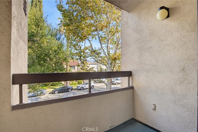 460 Oak Street 215, Glendale, CA 91204 — photo 10 of 28