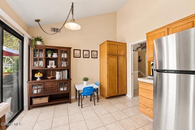 330 Country Club Drive A, Simi Valley, CA 93065 — photo 11 of 28