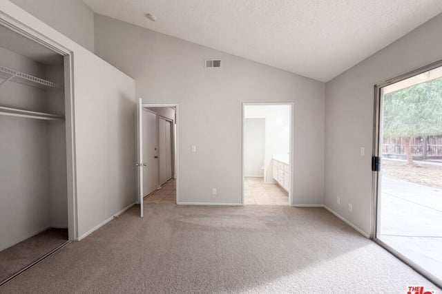 545 Spruce Court, Palmdale, CA 93550 — photo 4 of 18
