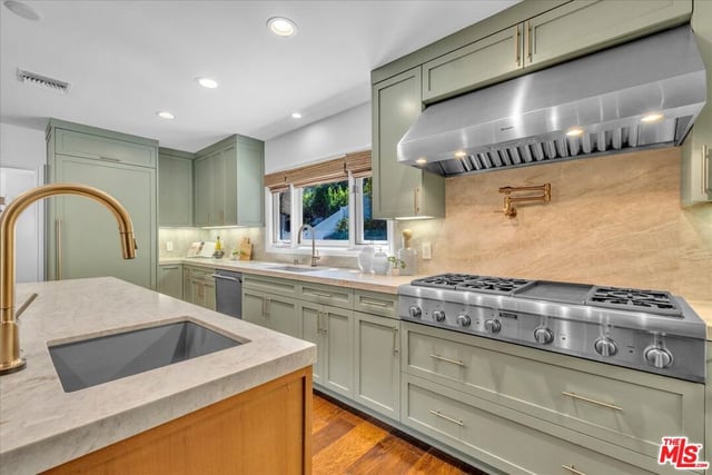 3741 Royal Woods Drive, Sherman Oaks, CA 91403 — photo 13 of 38