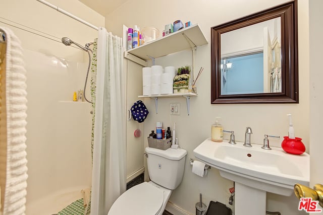 163 S Hobart Boulevard, Los Angeles, CA 90004 — photo 23 of 35