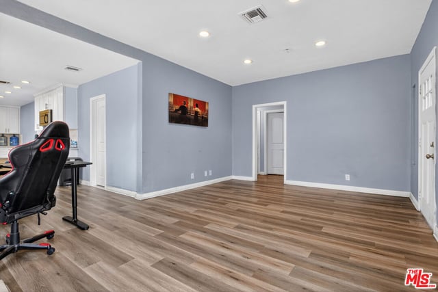6427 Klump Avenue, North Hollywood, CA 91606 — photo 15 of 37
