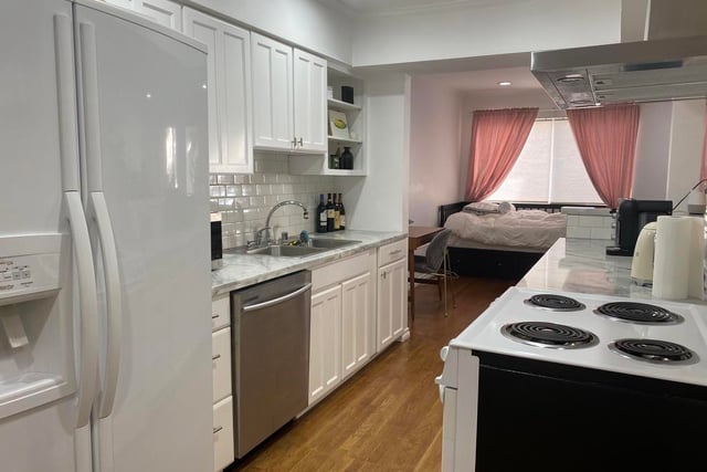 1015 N Kings Rd 309, West Hollywood, CA 90069 — photo 26 of 33
