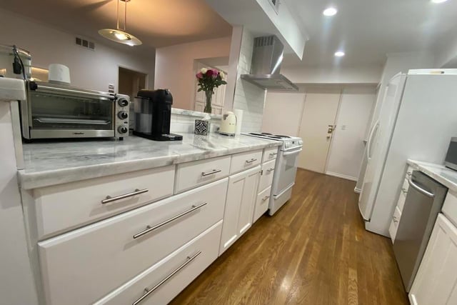 1015 N Kings Rd 309, West Hollywood, CA 90069 — photo 27 of 33
