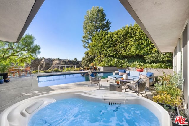 3523 Beverly Ridge Drive, Sherman Oaks, CA 91423 — photo 23 of 29