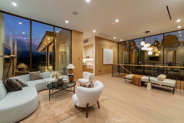 1149 Linda Flora Drive, Los Angeles, CA 90049 — photo 24 of 44