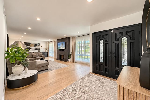1143 Greenfield Street, Thousand Oaks, CA 91360 — photo 4 of 62