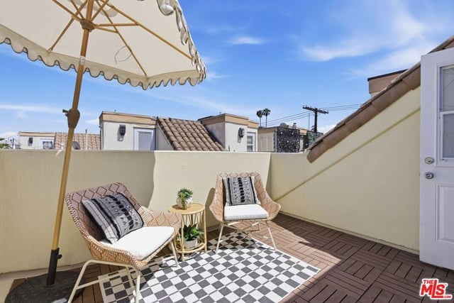 11110 Camarillo Street 122, North Hollywood, CA 91602 — photo 28 of 44