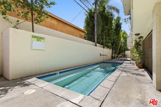 11110 Camarillo Street 122, North Hollywood, CA 91602 — photo 31 of 44