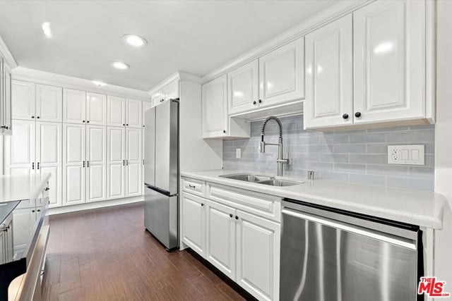 5870 Green Valley Circle 309, Culver City, CA 90230 — photo 15 of 39